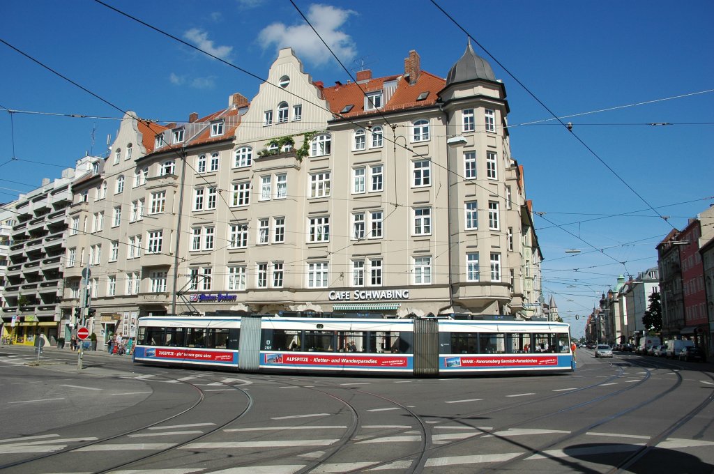 R2.2 2107, Bj. 1994 am 30.08.09 am Kurf�rstenplatz