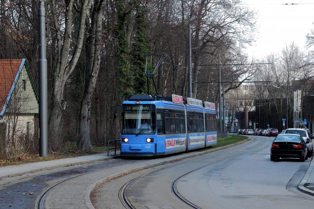 R2.2 2124 im Redesign am heutigem 2. Weihnachtsfeiertag am Nationalmuseum