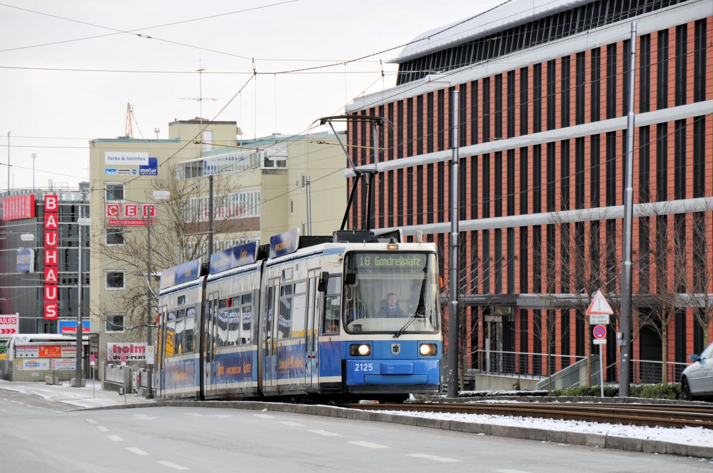 R2.2 2125 am 03.01.10 in der Landsbergerstrae zwischen Lokschuppen und Laudensackstrae