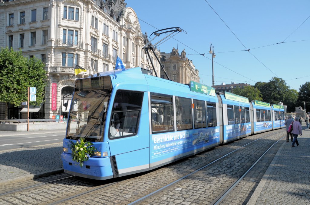 R3 2201 am 11.09.10 am Lenbachplatz