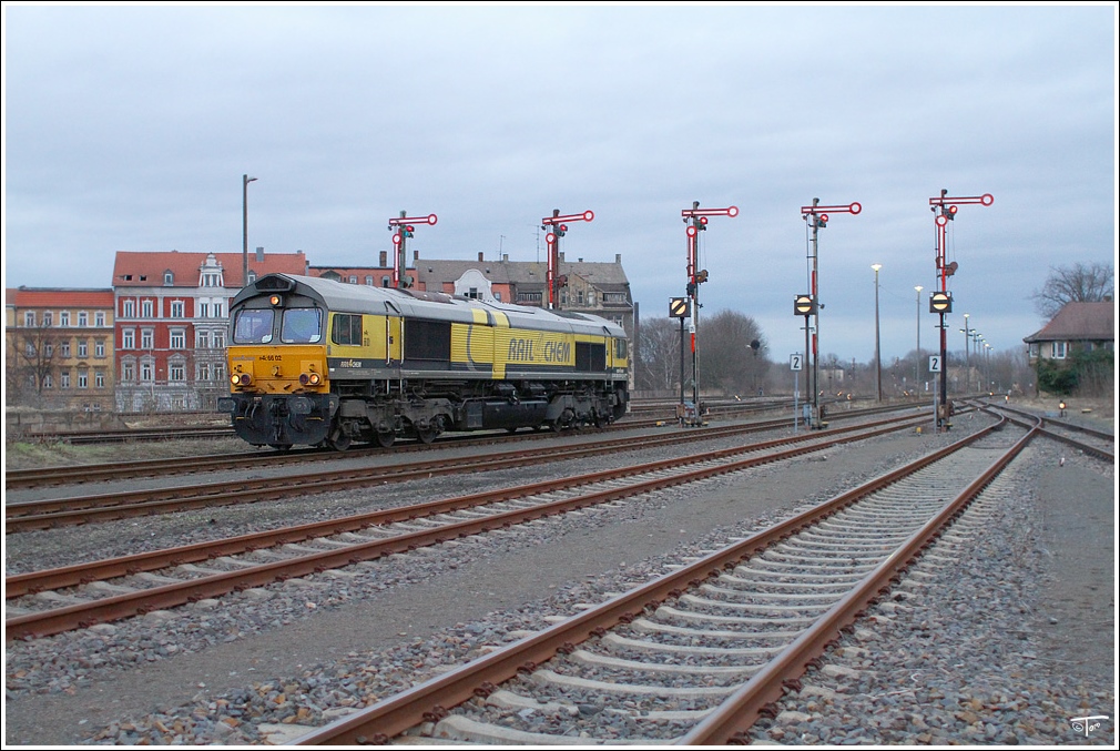 R4C Class 66 02 in Zeitz Bf. 
6.2.2011