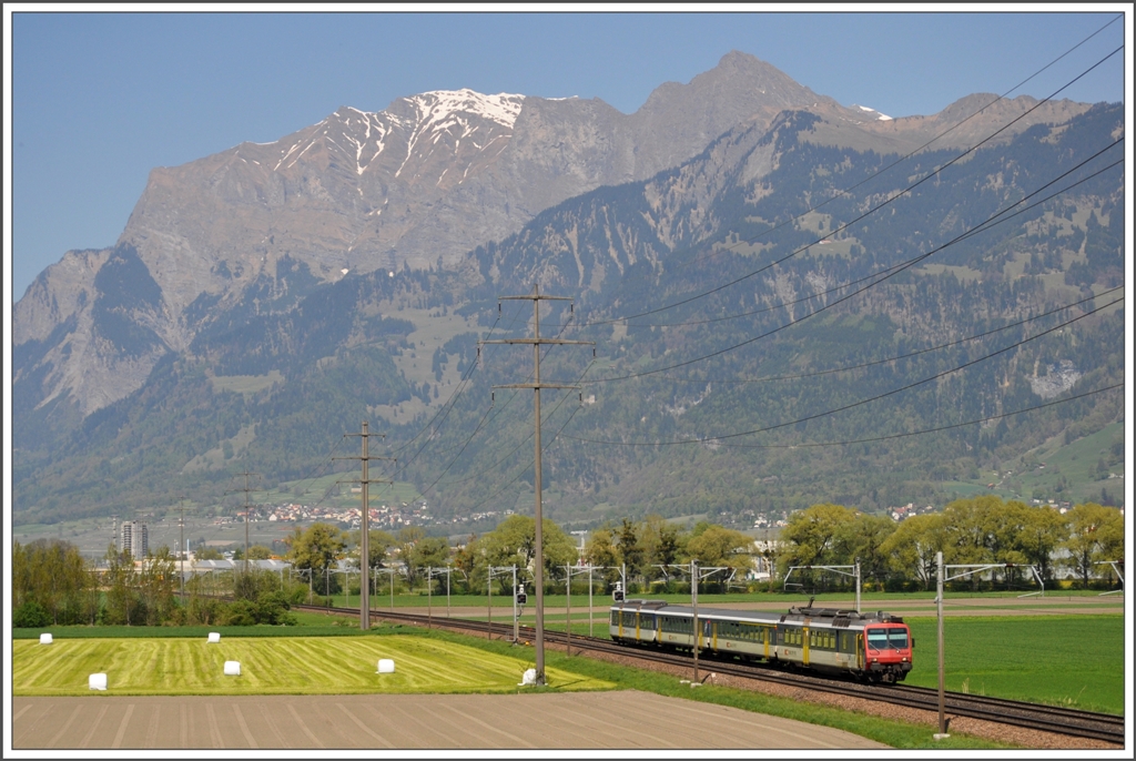 R7849 aus Ziegelbrcke zwischen Landquart und Zizers. (20.04.2011)