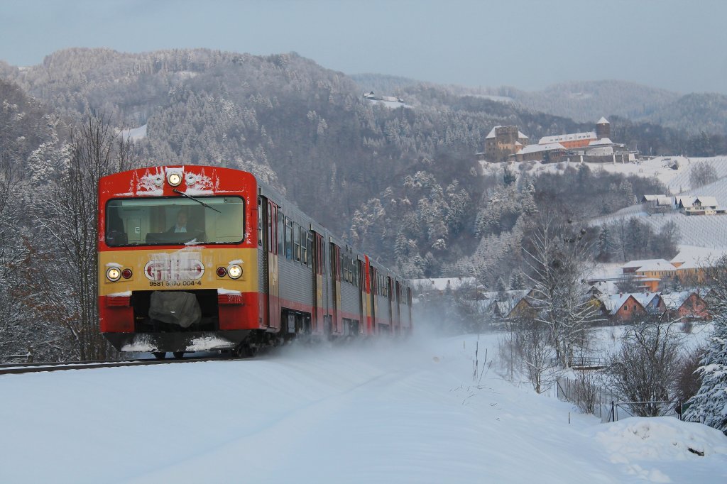 R8551 beim Anstieg auf die Leibenfelder Hhe am 27.Mrz 2013