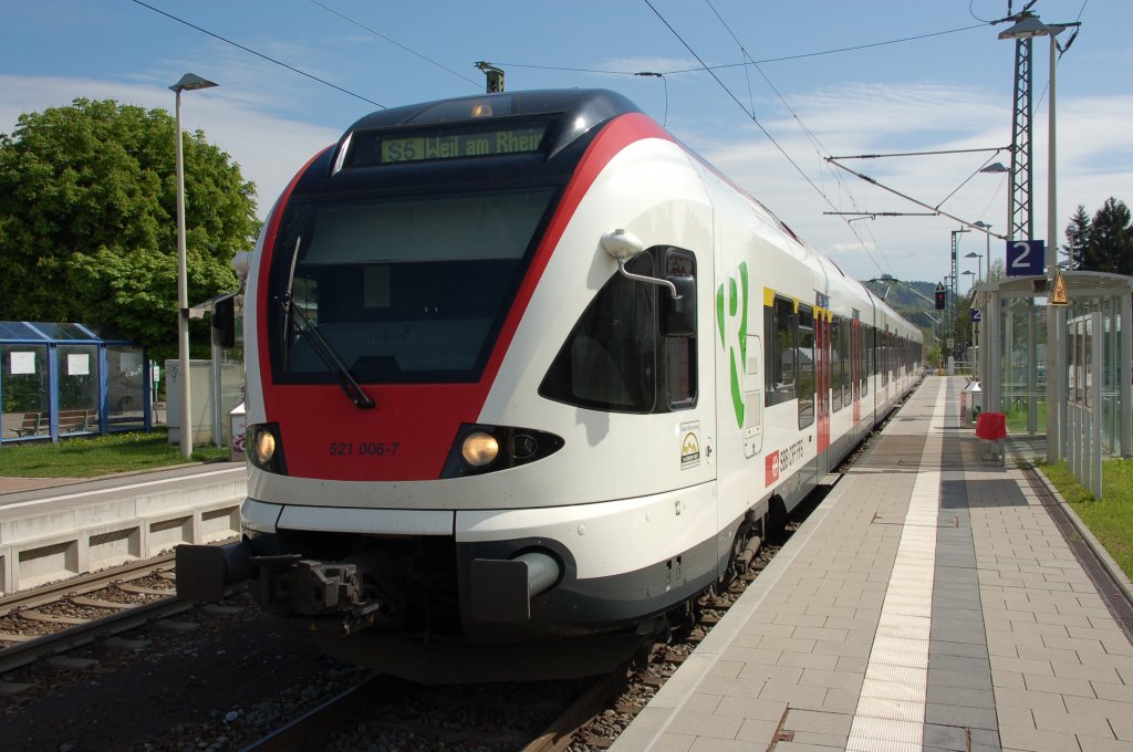 RABe 521 006 am 03.05.2008 in Steinen (Baden).
