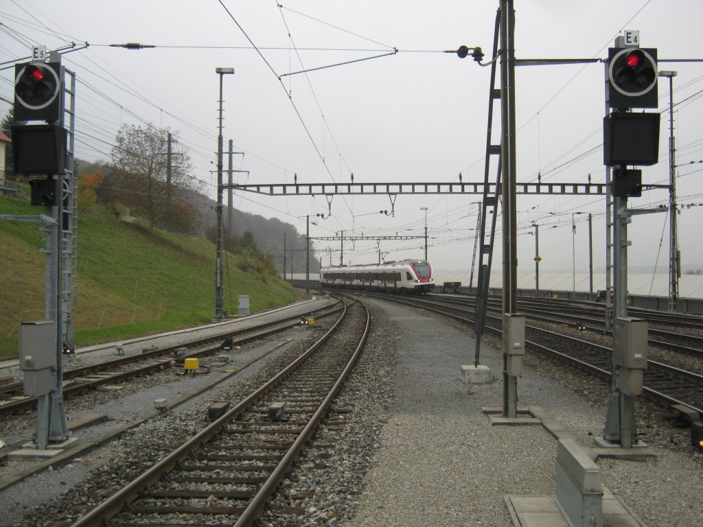 RABe 522 als S1 17255 bei Einfahrt in Stein-Sckingen, 06.11.2011.