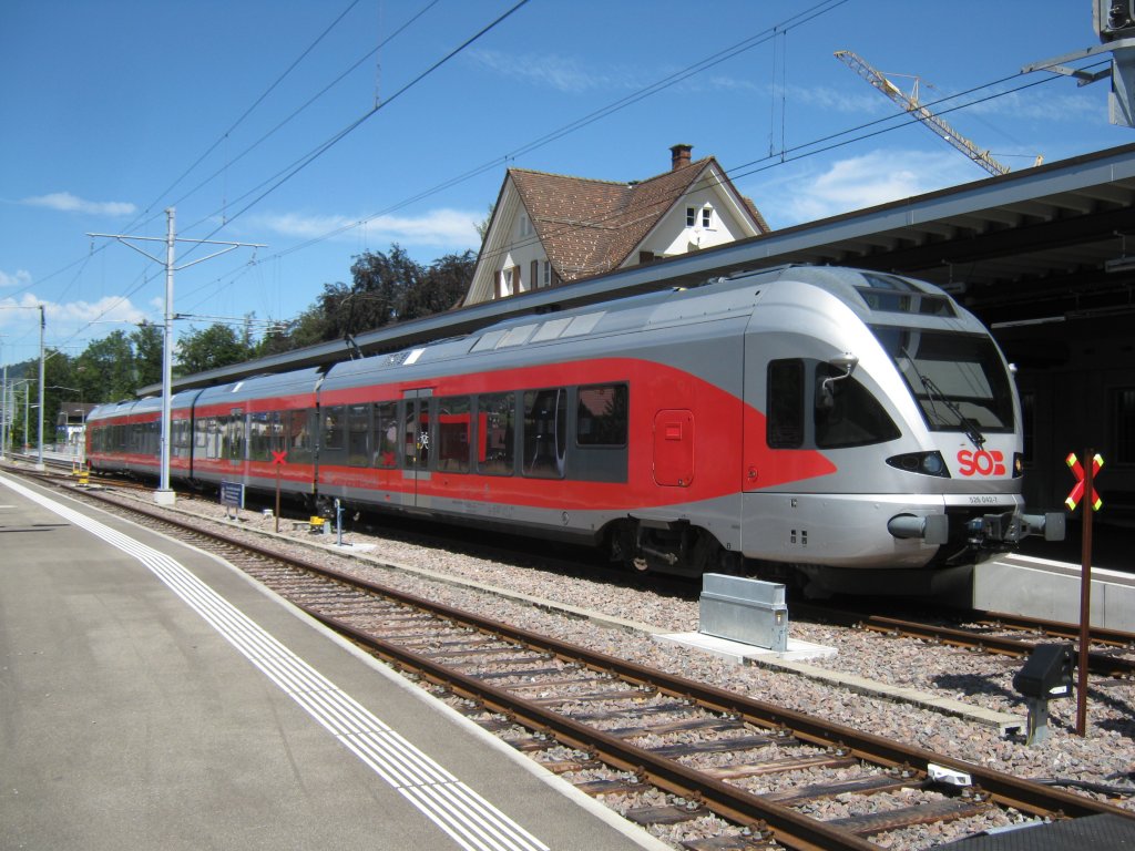 RABe 526 042 in Nesslau-Neu St. Johann, 11.08.2011.