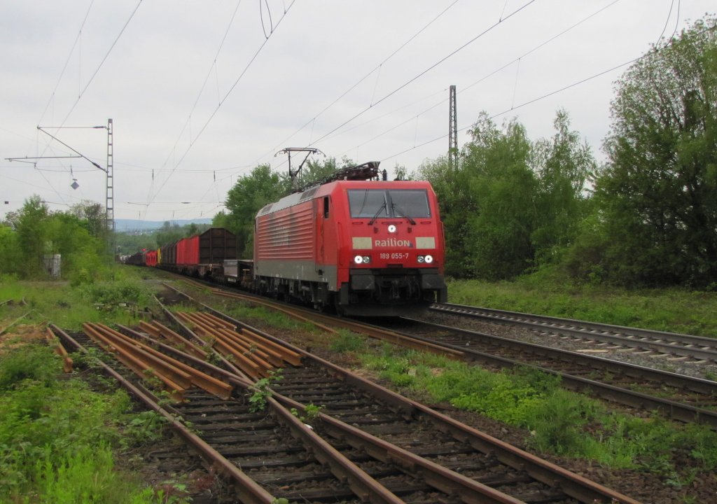 Railion 189 055-7 mit dem FIR 51361 von Gremberg nach Nrnberg Rbf, in Wiesbaden-Biebrich; 13.05.2010
