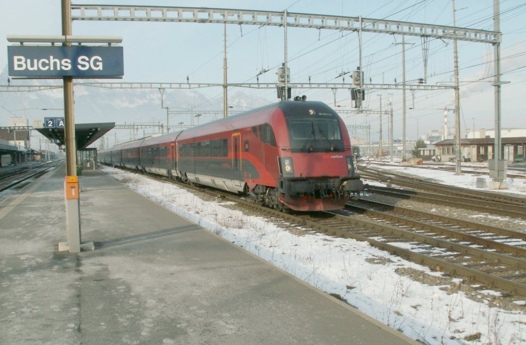 Railjet Wien-Zrich.Nach der  Spitzkehre  in Buchs/SG geht es weiter nach Zrich.16.01.10




 
