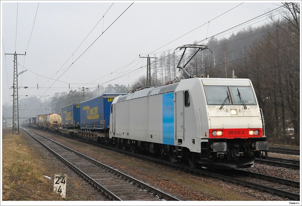 Railpool 185 636 mit dem 42955 bei Rekawinkel; 8.1.2011