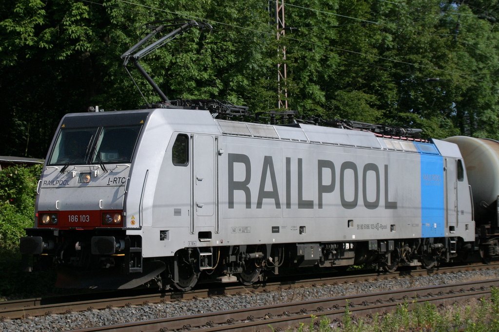 Railpool 186 103 mit Kewa am 27.6.11 in Ratingen-Lintorf