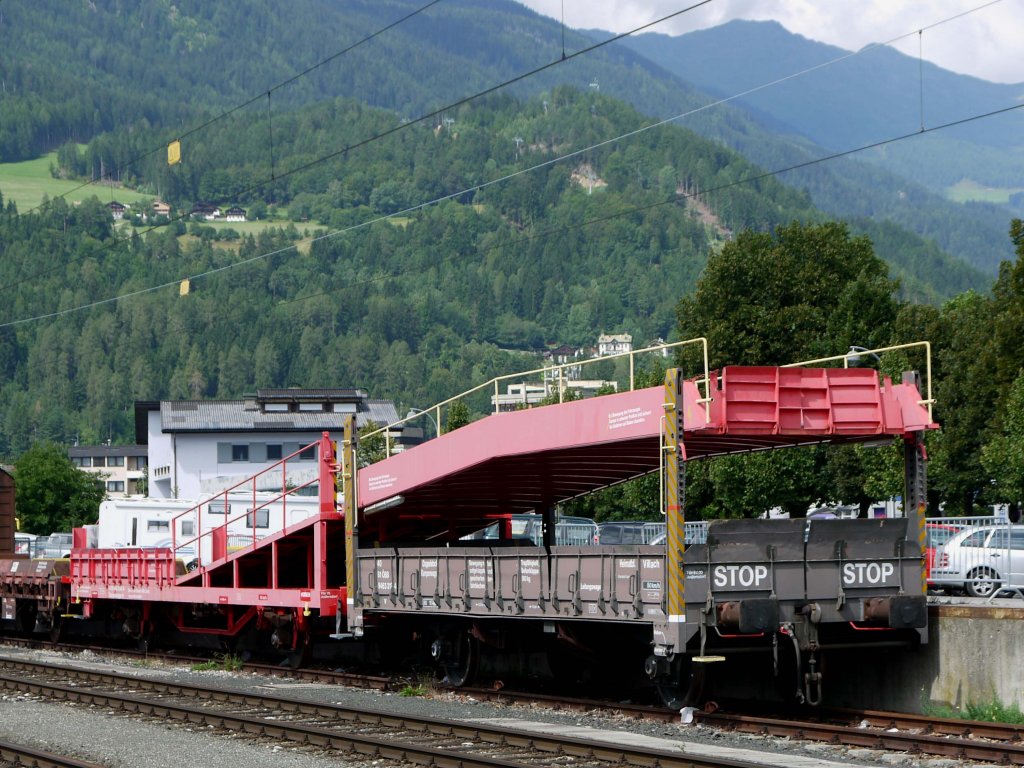 Rampenwagen  darf nur im Bereich Bhf. Lienz verwendet werden ; 01.08.2011
