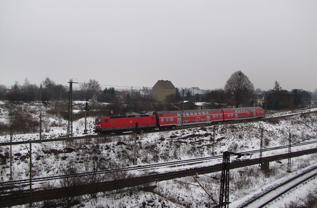 RB 26720 von Weienfels nach Leipzig Hbf, bei der Ausfahrt in Grokorbetha; 21.01.2010