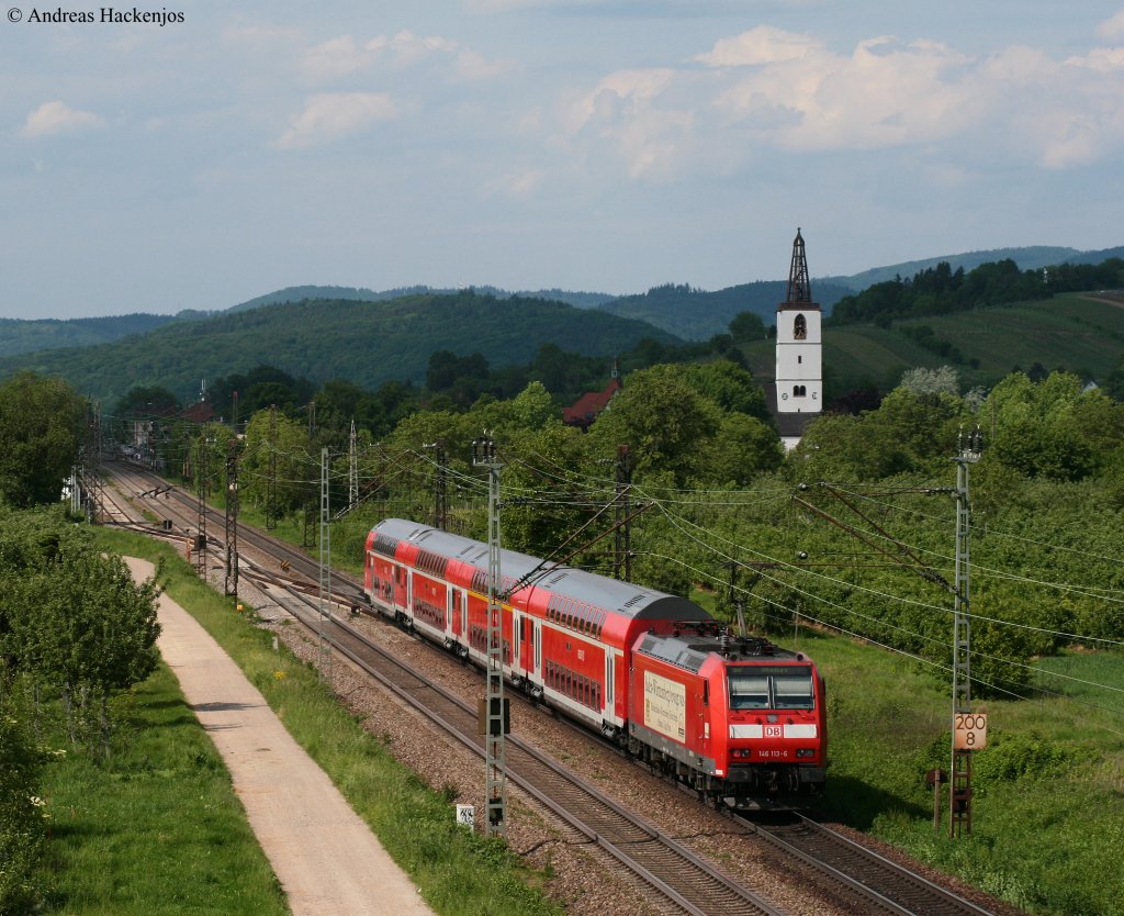 RB 31102 (Neuenburg(Baden)-Offenburg) mit Schublok 146 113-6 bei Denzlingen 25.5.10