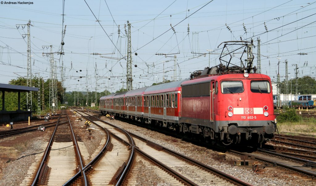 RB 38870 (Karlsruhe Hbf-Mannheim Hbf) mit Schublok 110 402-5 vom BW Frankurt! in Karlsruhe 30.5.11