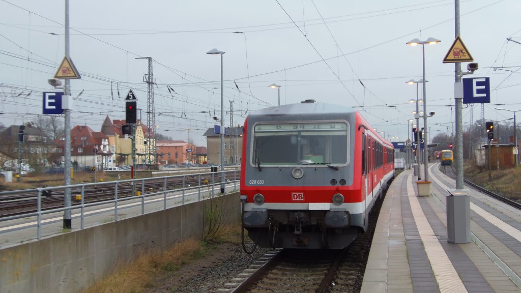 RB 66 von Szczecin Gł�wny in Angerm�nde, 11.04.2012