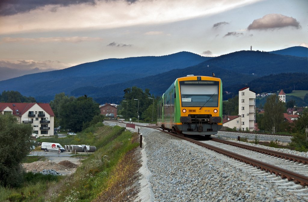 RB nach Bayerisch Eisenstein am 08.08.2010 kurz vor Deggendorf Hbf.