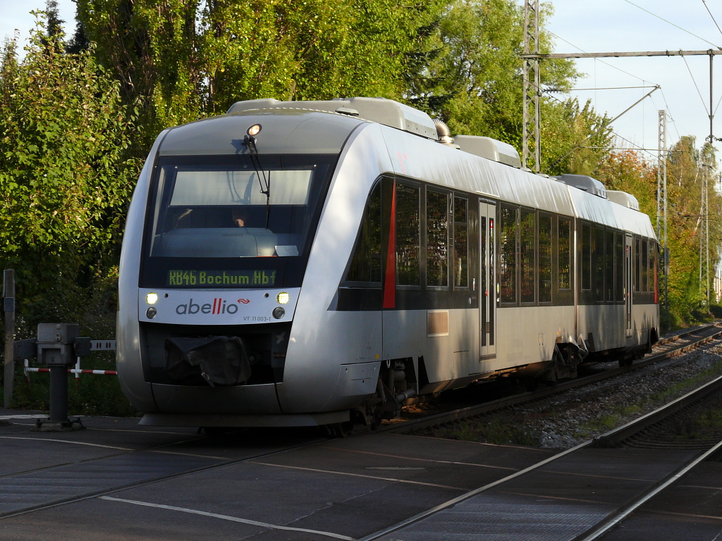 RB46  Glckauf-Bahn  (Bochum Hbf-Gelsenkirchen Hbf). Bochum-Riemke. 23.10.2010.