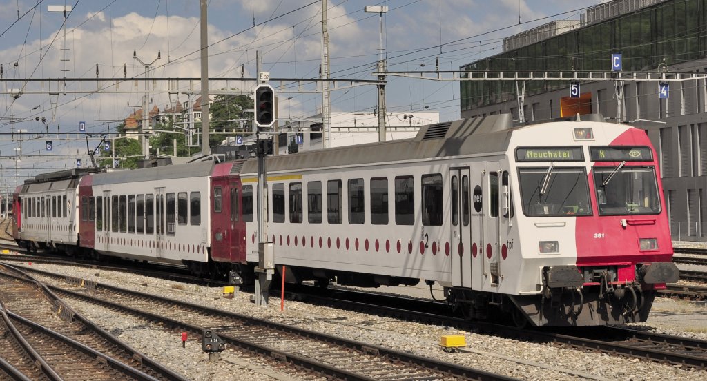 RBDe 560 als TPF Regio nach Neuenburg, hier bei der Einfahrt in Neuenburg,  Aufgenommen am 08.07.2012