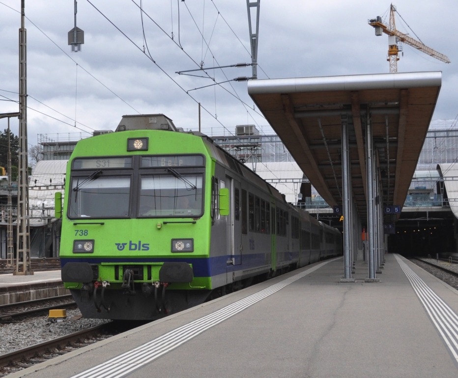 RBDe 565 als S31 nach Belp, hier bei der Abfahrt in Bern Aufgenommen am 01.05.12