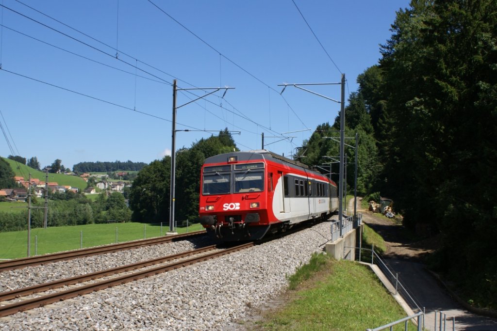 RBDe 566 075-8 lsst am 31.7.10 Degersheim hinter sich zurck.

