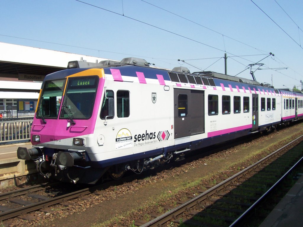 RBDe 566 634-2 in Radolfzell am 11.05.2006