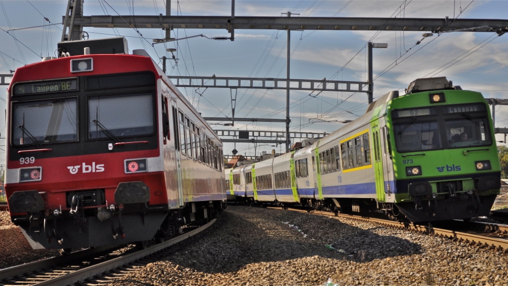 RBDe 566 und RBDe 565 (S2) in Bern Wankdorf