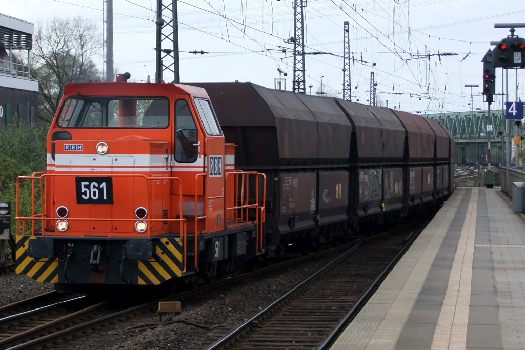 RBH 561 in Recklinghausen-Sd 18.4.2012