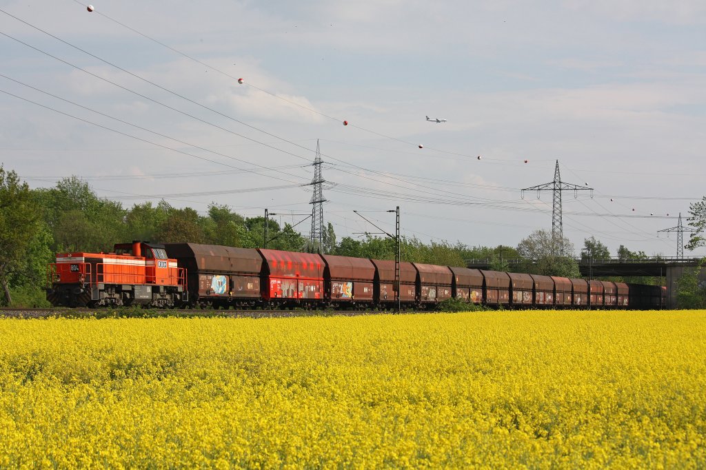 RBH 804 am 4.5.12 mit einem Kohlezug bei der Durchfahrt durch Ratingen-Lintorf.