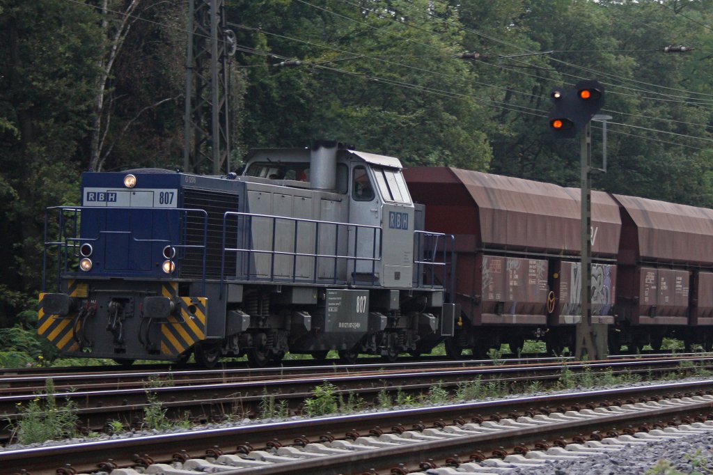 RBH 807 am 13.8.10 in Duisburg-Neudorf