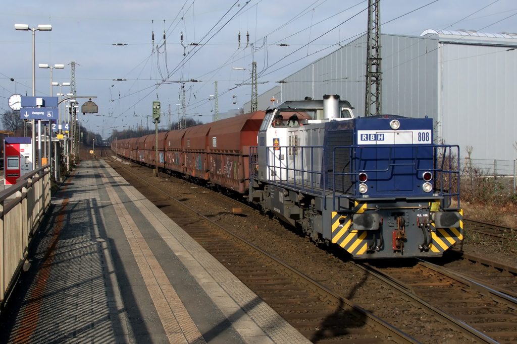 RBH 808 in Recklinghausen-Sd 18.2.2013