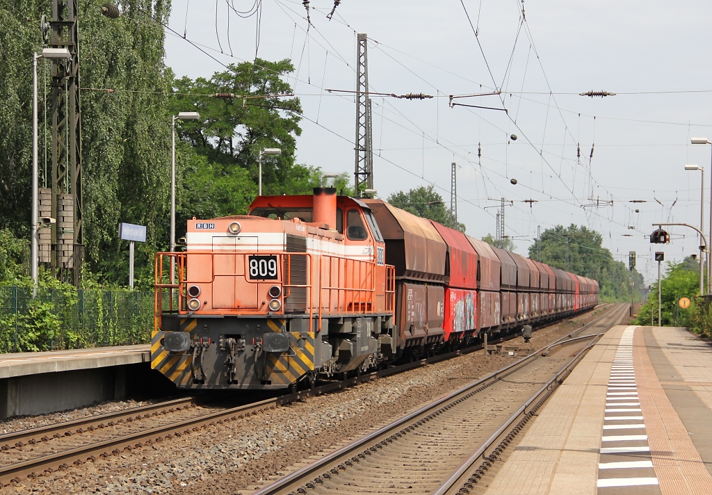 RBH 809 mit Erzwagen in Recklinghausen Sd. Aufgenommen am 28.06.2012.