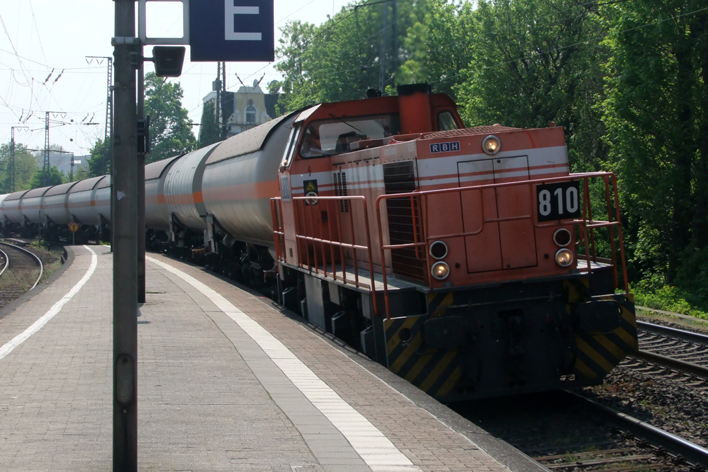 RBH 810 bei der Durchfahrt in Recklinghausen 23.4.2011