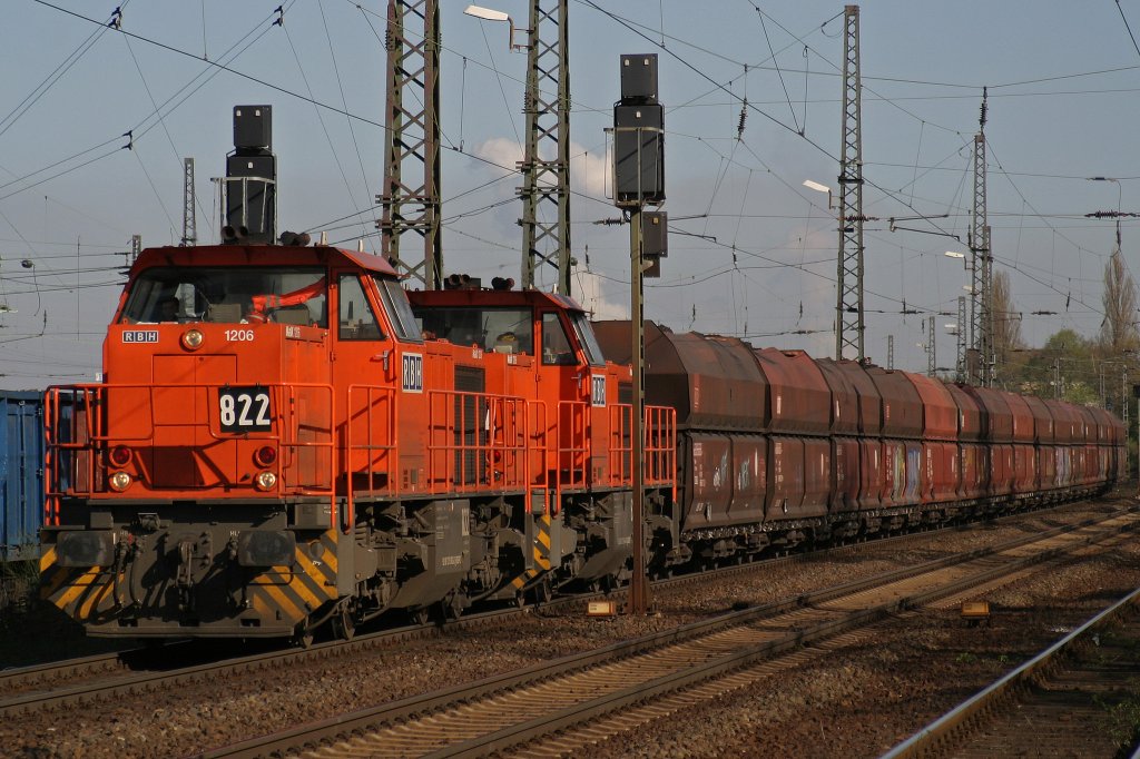 RBH 822 und 824 am 17.4.10 in Duisburg-Bissingheim