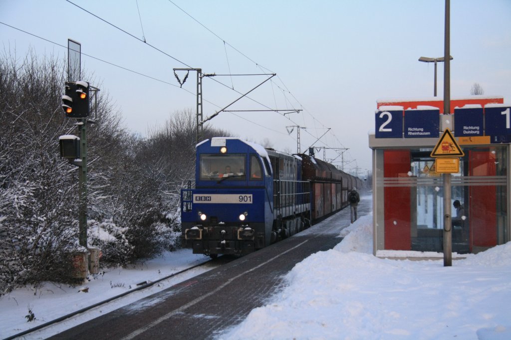 RBH 901 am 20.12.10 am Haltepunkt Duisburg-Hochfeld S�d.
