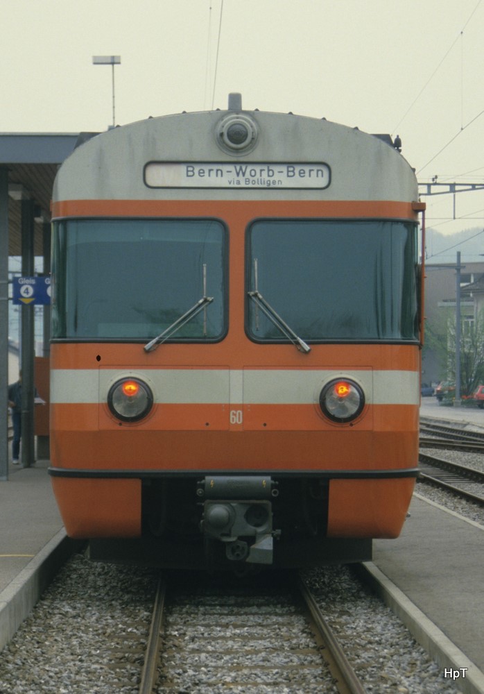 RBS - Aus dem Archiv - Front des Triebwagen Be 4/8 60 im Bahnhof Worb im Mai 1985  .. Bild ab Dia
