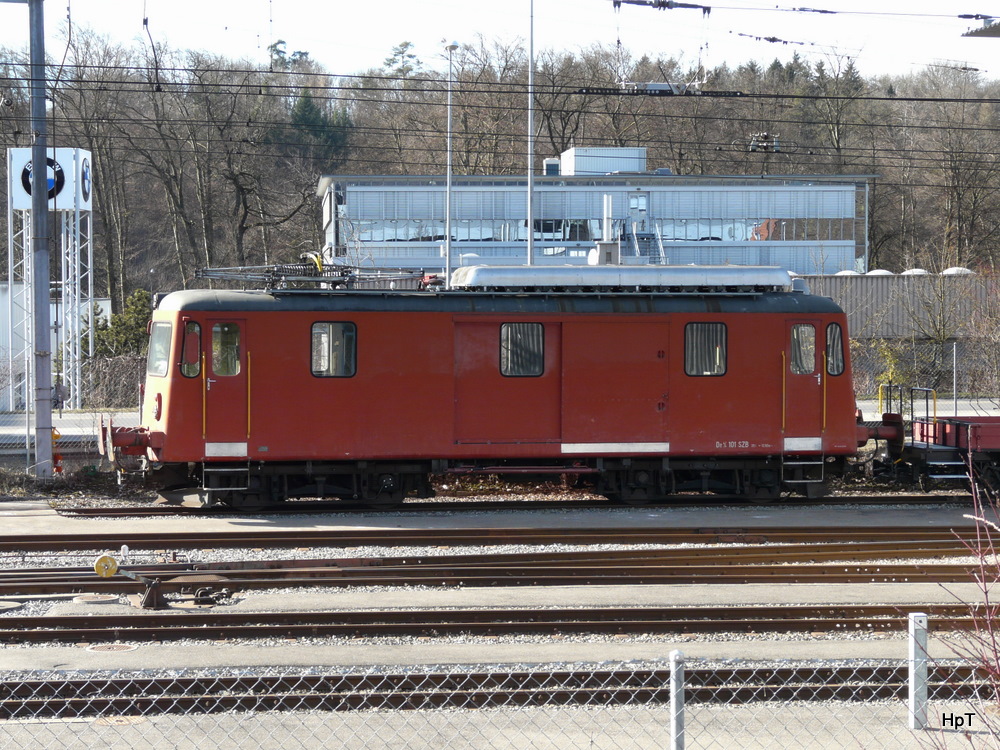 RBS - Gterlok De 4/4 101 abgestellt im Depotvorfeld der RBS in Worblaufen am 06.02.2011 