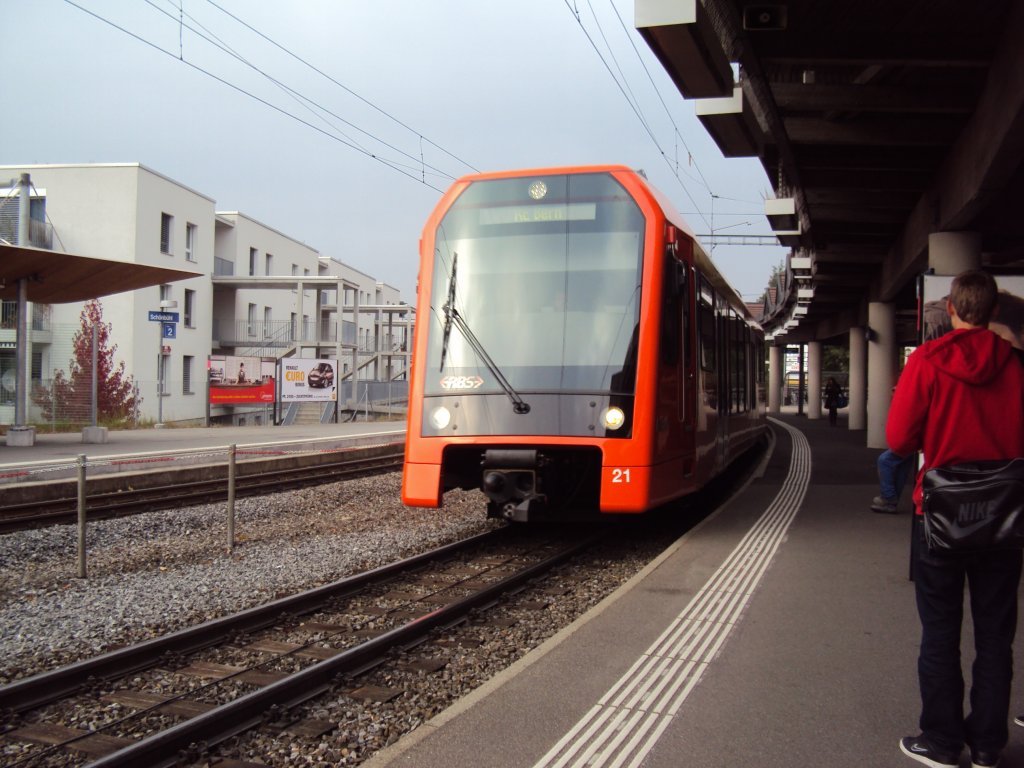 RBS NExT RABe 4/12 21 in Urtenen-Schnbhl. 13.10.2010