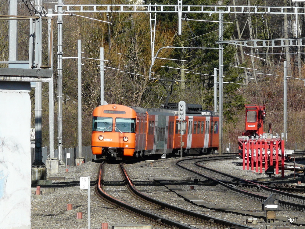 RBS - Regio nach Bern mit dem Triebwagen Be 4/12  41 bei Worblaufen am 06.02.2011