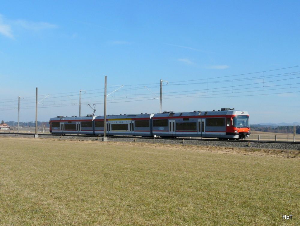 RBS - Schnellzug von Bern nach Solothurn mit dem Triebzug ABe 4/12 62 unterwegs bei Urtenen 11.02.2011

