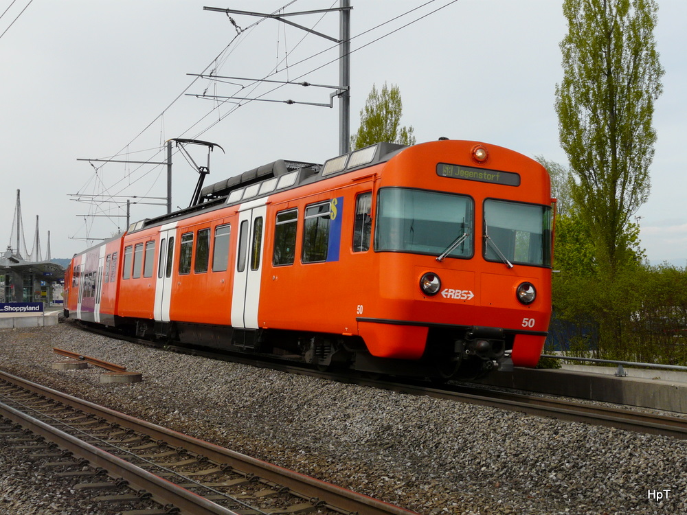 RBS - Triebwagen be 4/12  50 bei der Haltestelle Schnbhl Schoppyland am 14.04.2011
