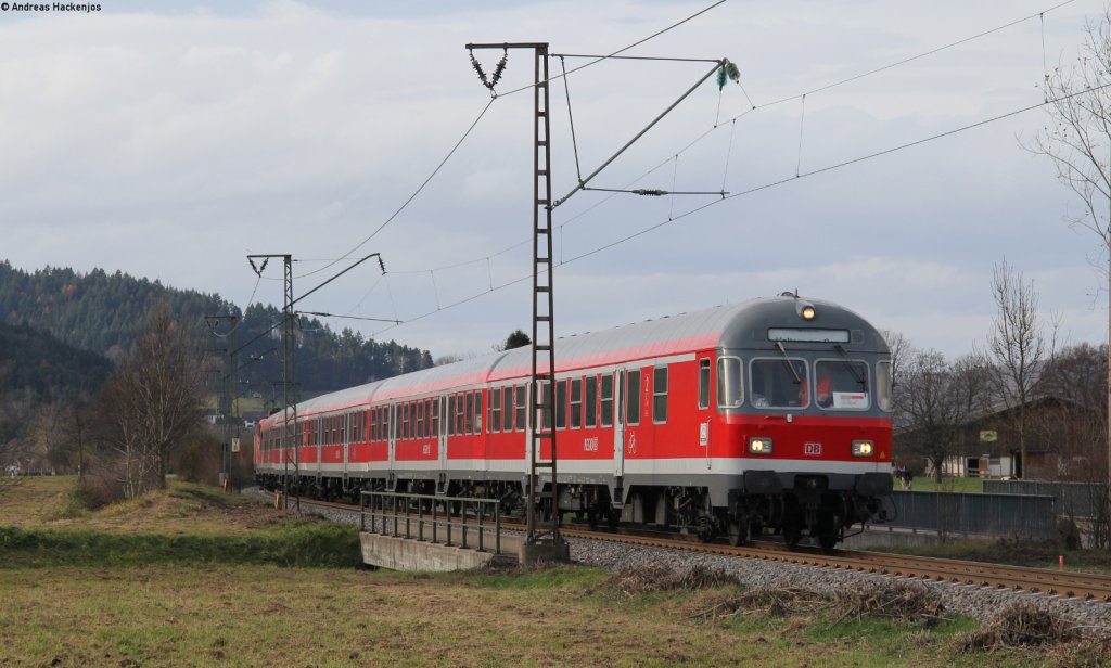 RbZ 19000 (Stuttgart Hbf–Kirchzarten) mit Schublok 110 416-5 bei Kirchzarten 25.11.12