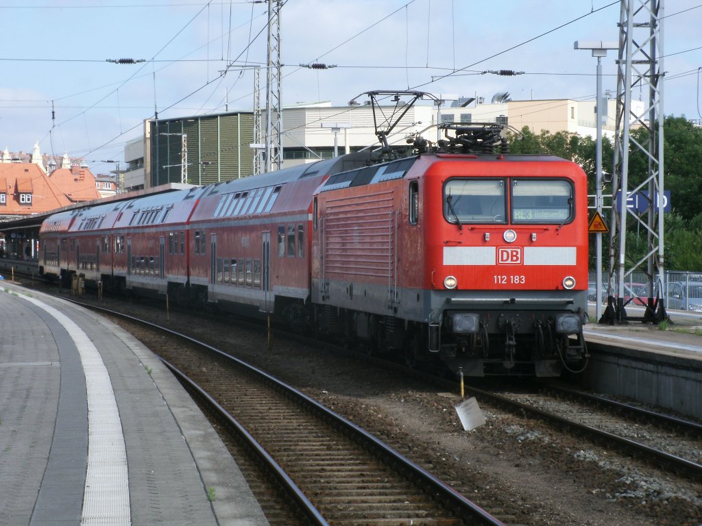 RE 18311 begann,am 16.Juli 2011,seine Reise von Stralsund nach Elsterwerda.Gezogen wurde der RE von 112 183.