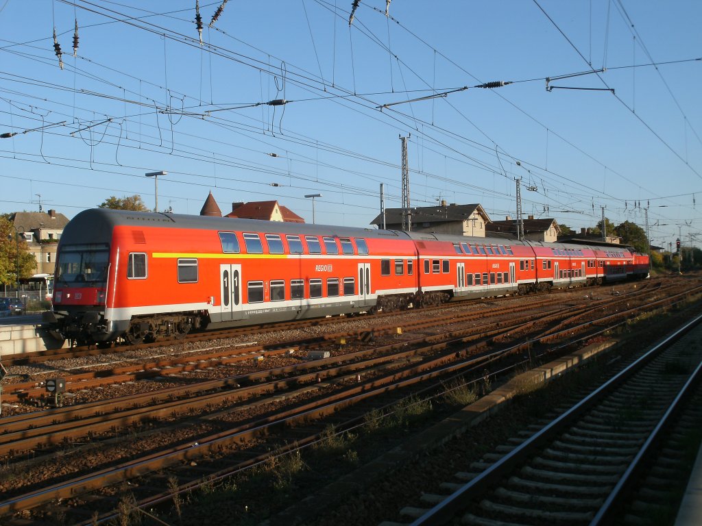 RE 18355 Schwedt(Oder)-Wnstdorf Waldstadt,am 01.Oktober 2011,in Angermnde.Zuglok war 114 024.