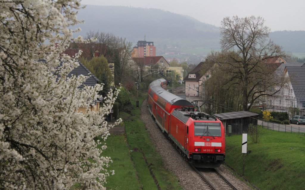 RE 19041 (Stuttgart Hbf-Singen(Htw) mit Schublok 146 210-0 bei Spaichingen 30.4.13