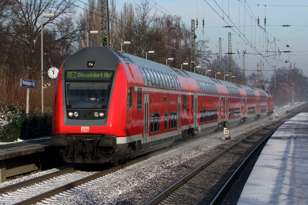 RE 2 nach Dsseldorf in Recklinghausen-Sd 8.12.2012