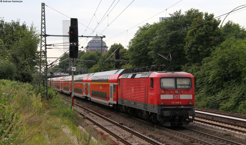 RE 21024 (Hamburg Hbf-Kiel Hbf) mit Schublok 112 148-2 bei HH Dammtor 5.8.12