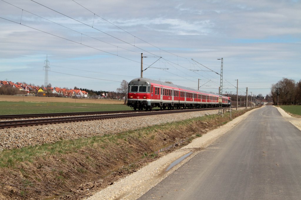 RE 4069 von Passau nach Mnchen am 14.04.2013 bei Langenbach