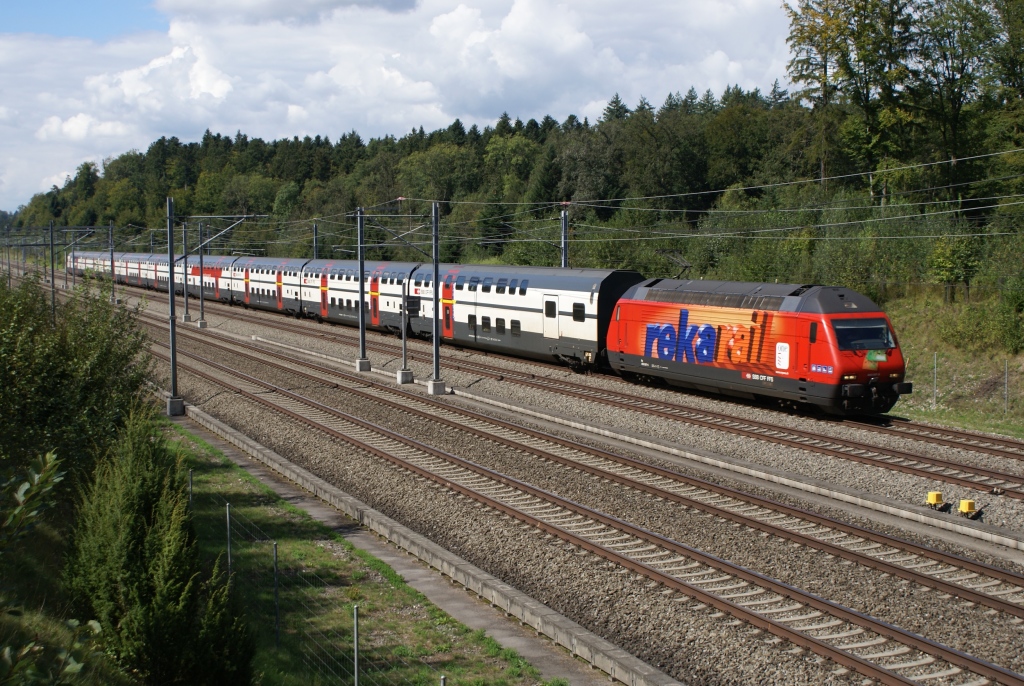 Re 460 087-0 befindet sich am 10.9.10 bei Herzogenbuchsee.