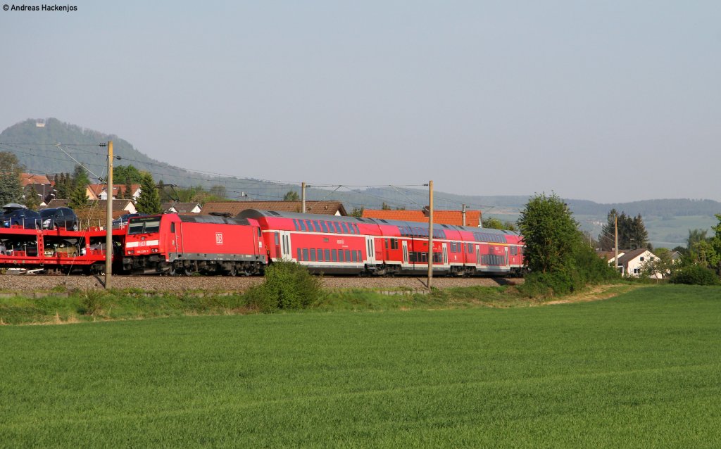 RE 4712 (Konstanz-Baden Baden) mit Schublok 146 228-2  St.Georgen(Schwarzw)  bei Mhlhausen 25.4.11
