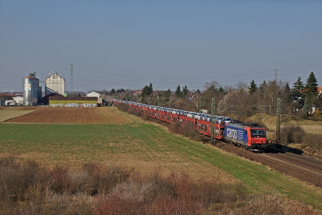 Re 482 010-6 mit DGS 47059 Rotterdam Rmo - Safenwil/CH bei Riedstadt-Wolfskehlen. 21.03.12